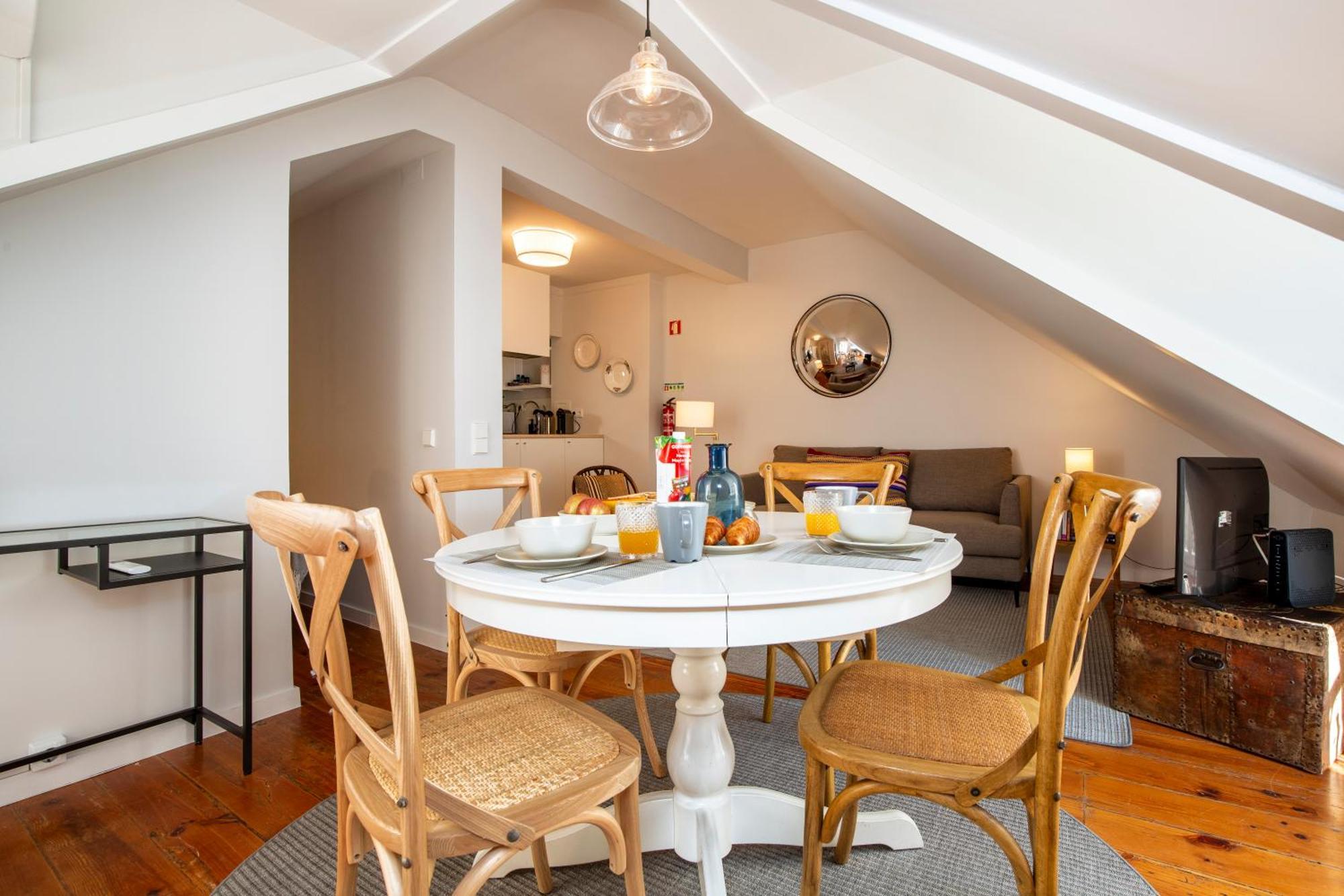 Live Like A Local @ Casa Da Esquina - Wifi & A/C Apartment Lisboa Екстериор снимка